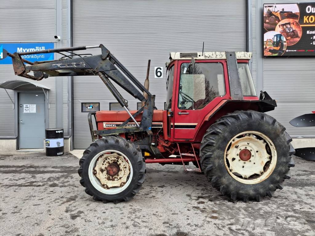 International 844 xl Τρακτέρ