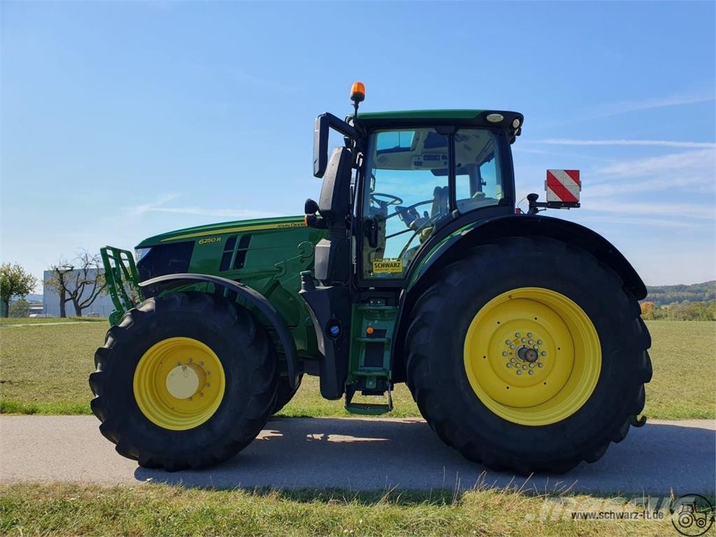 John Deere 6250R Traktoren