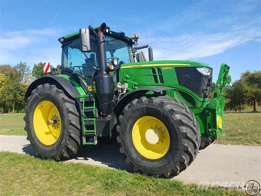 John Deere 6250R Traktoren