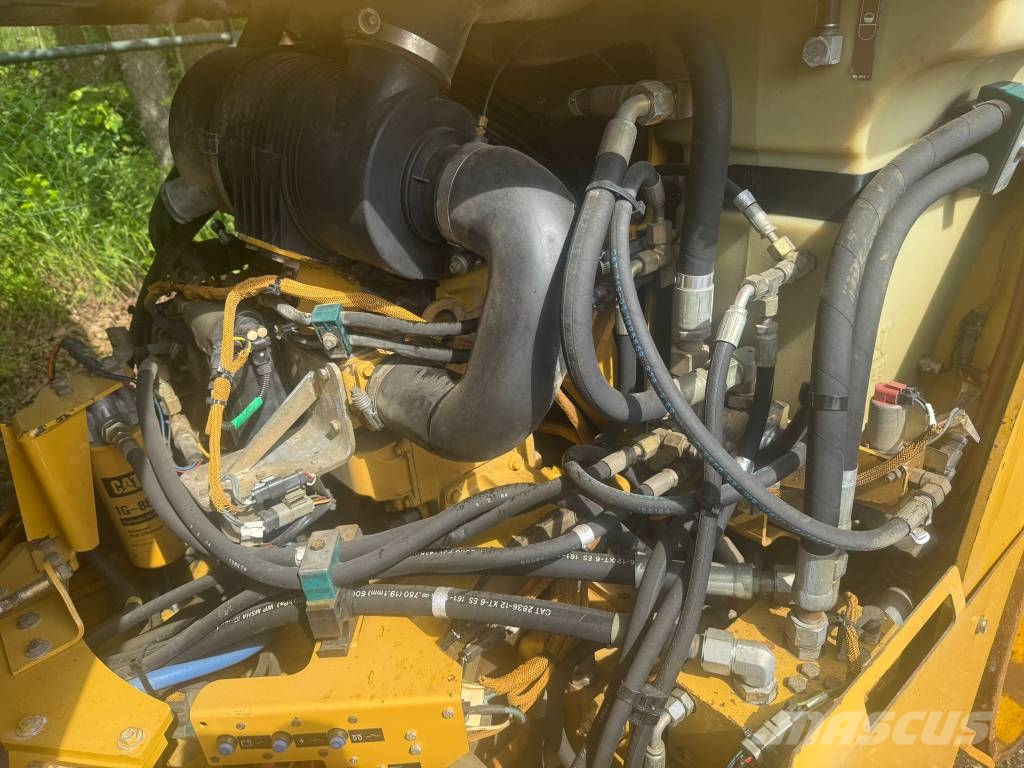 CAT CB 434 D Rouleaux tandem