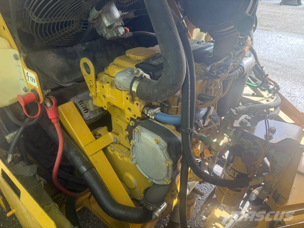 CAT CB 434 D Rouleaux tandem