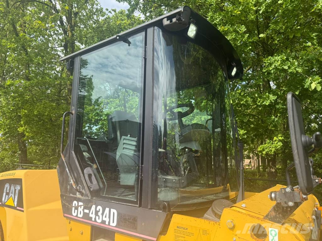 CAT CB 434 D Rouleaux tandem