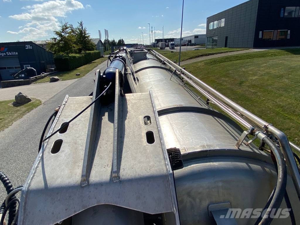 VM Tarm 3 akslet gylletrailer Andre Semi-trailere