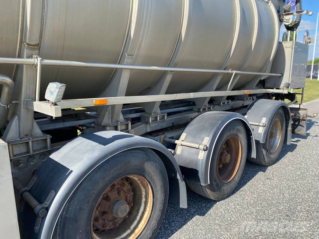 VM Tarm 3 akslet gylletrailer Andre Semi-trailere