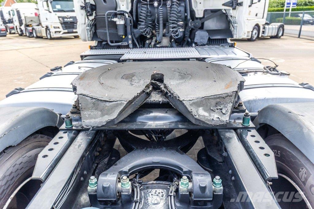 MAN TGX 18.510 BLS - INTARDER Vetopöytäautot