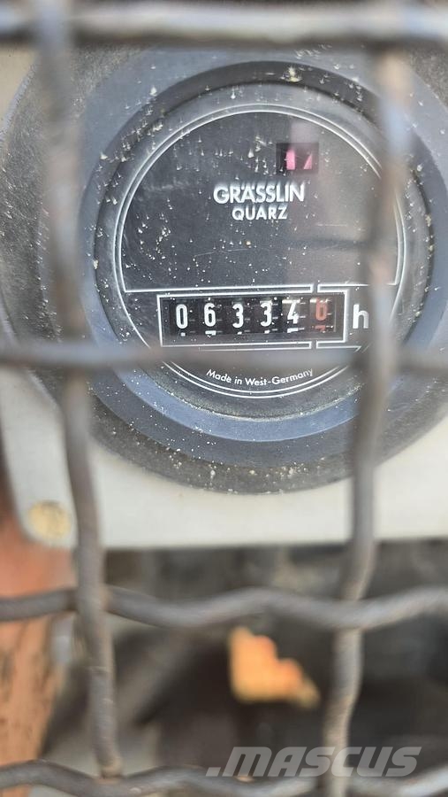 Finlay Hydrascreen 300 Zweideck Siebanlage Ковші