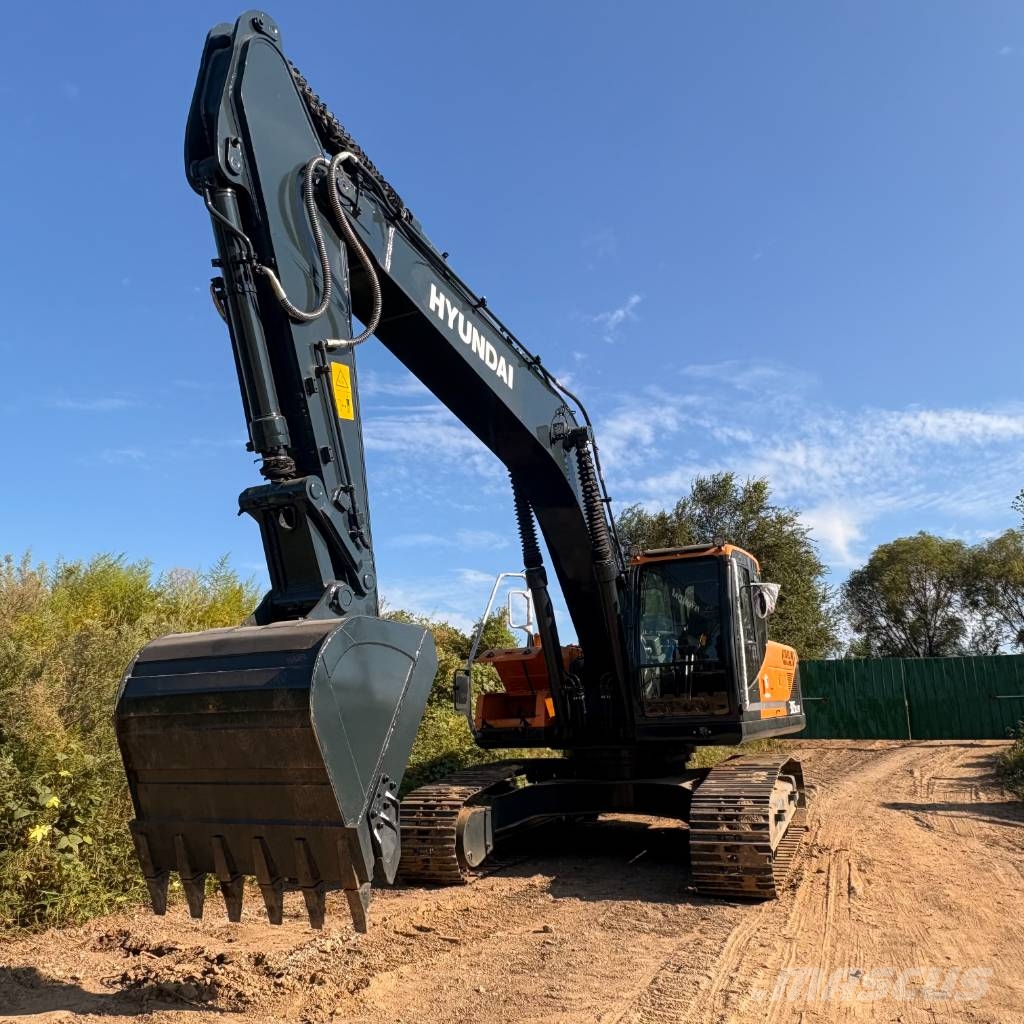 Hyundai 305 lc-9t Midi excavators 7t - 12t