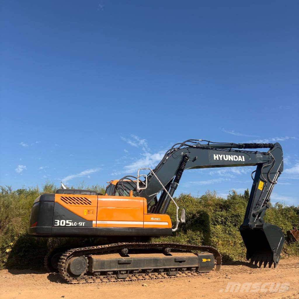 Hyundai 305 lc-9t Midi excavators 7t - 12t