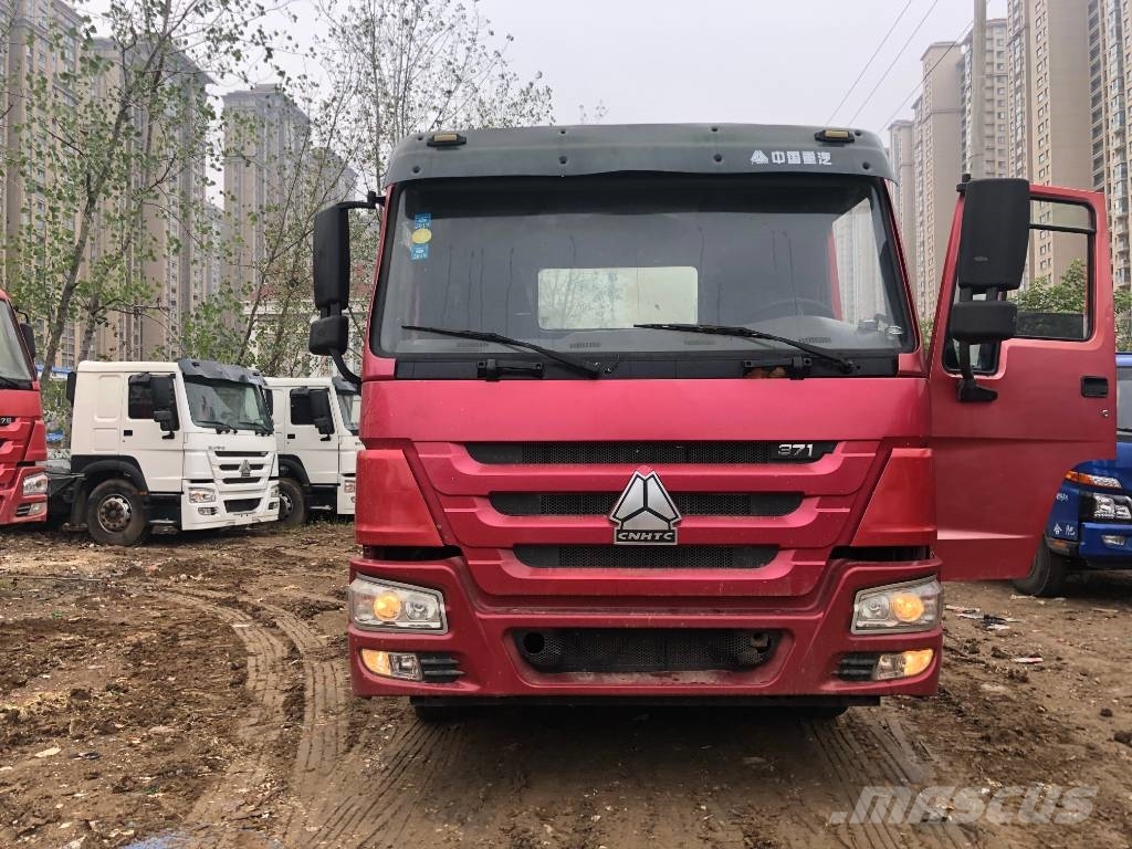 Howo 371 TRUCK TRACTOR وحدات الجر