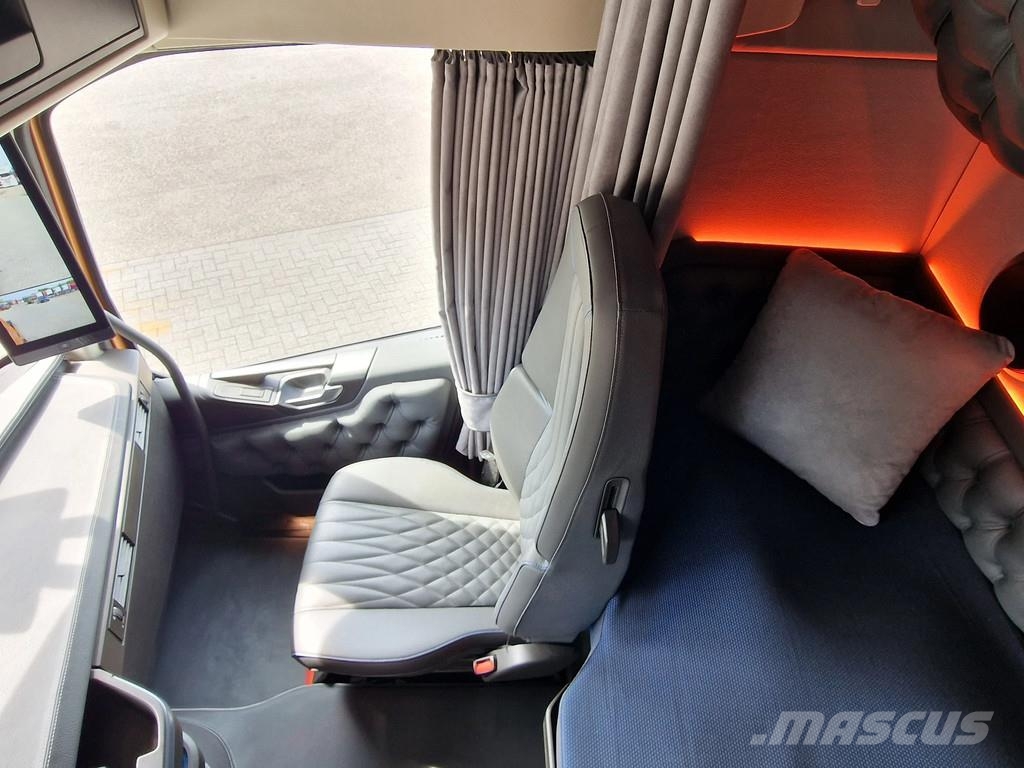 Volvo FH 13.500 Aero Globetrotter XL 4x2 - New - Full sp Trækkere