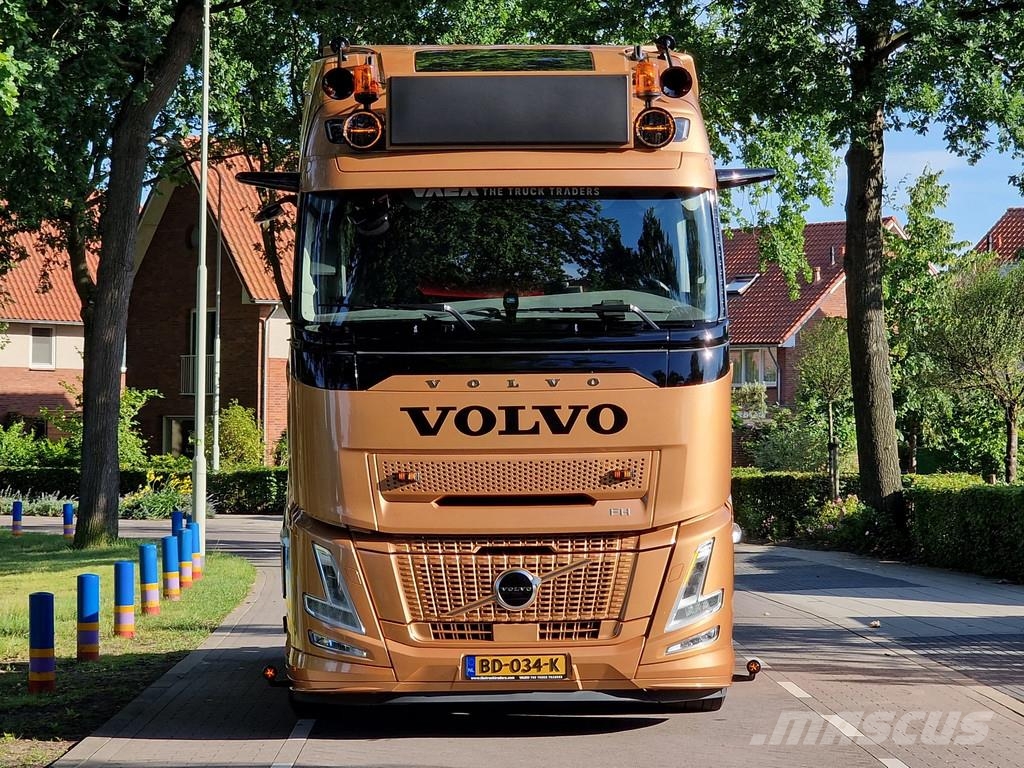 Volvo FH 13.500 Aero Globetrotter XL 4x2 - New - Full sp Trækkere