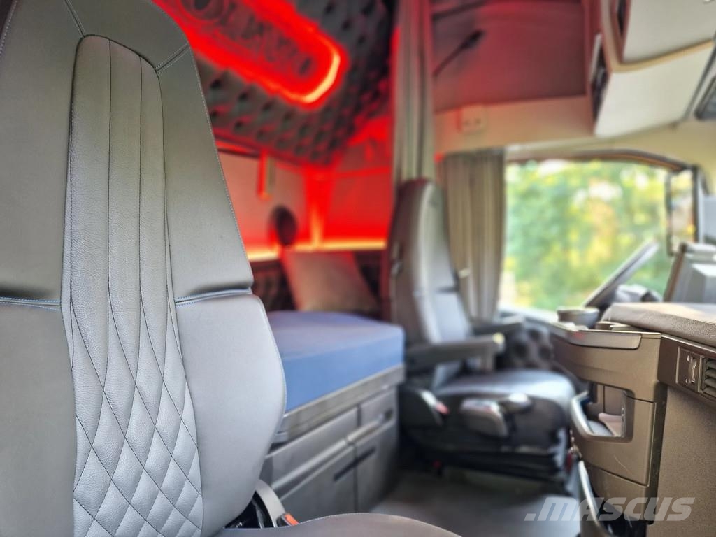 Volvo FH 13.500 Aero Globetrotter XL 4x2 - New - Full sp Trækkere