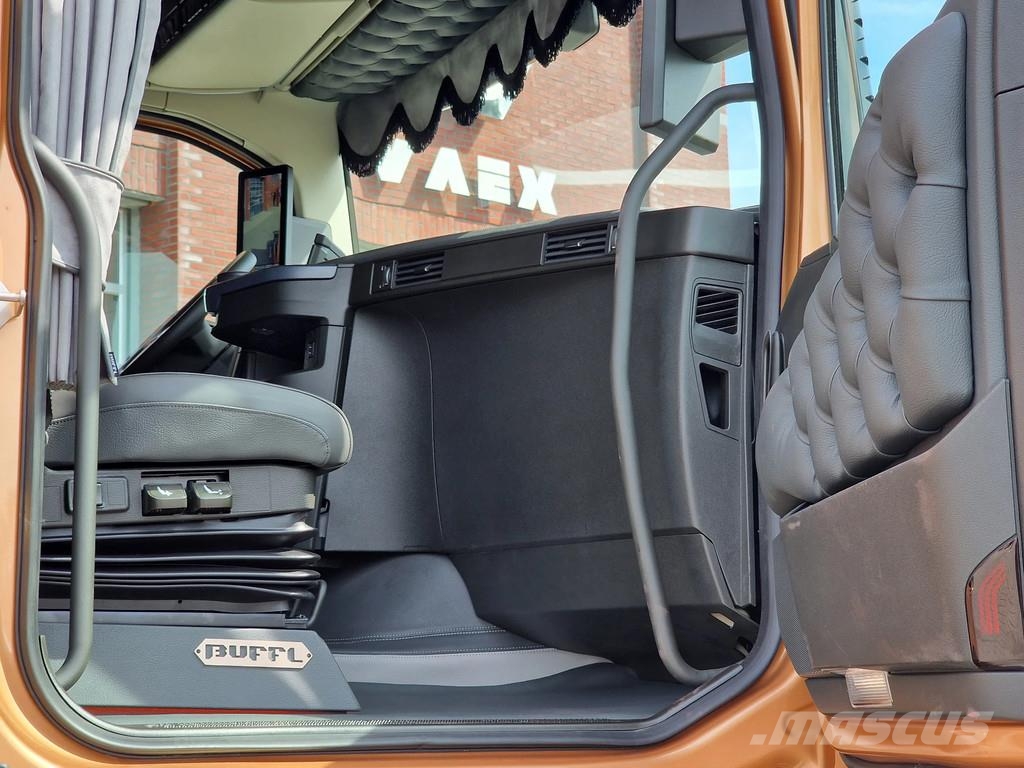 Volvo FH 13.500 Aero Globetrotter XL 4x2 - New - Full sp Trækkere