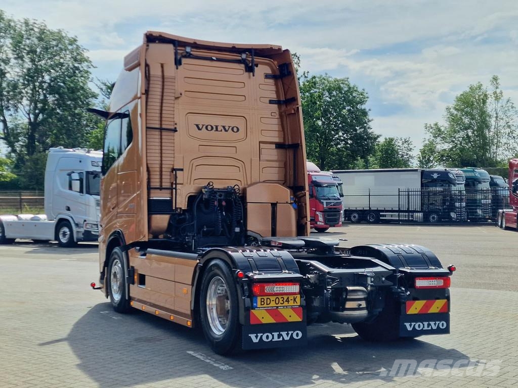 Volvo FH 13.500 Aero Globetrotter XL 4x2 - New - Full sp Trækkere