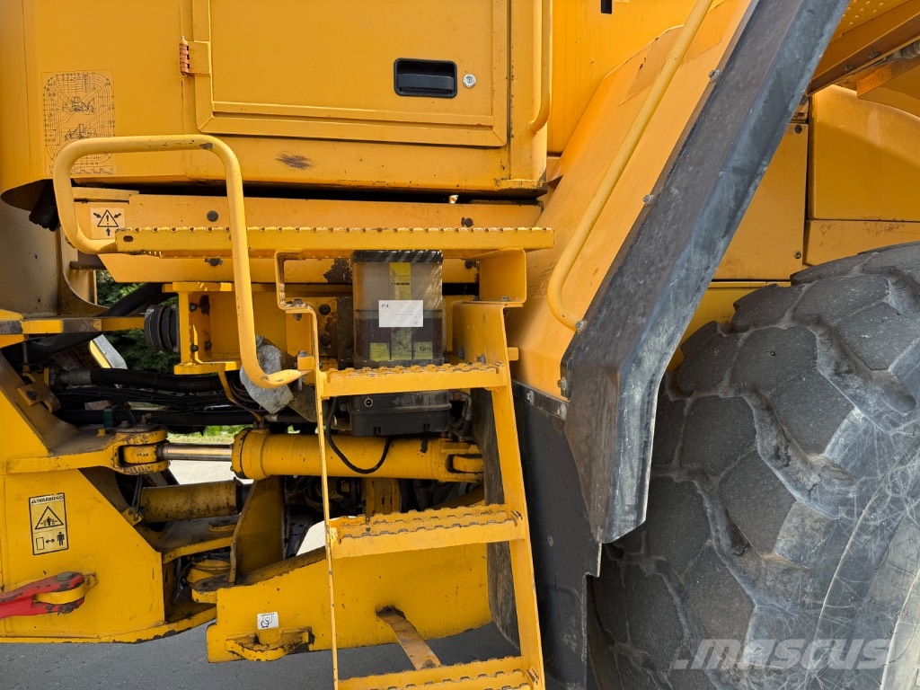 Volvo L 180 E Chargeuse sur pneus