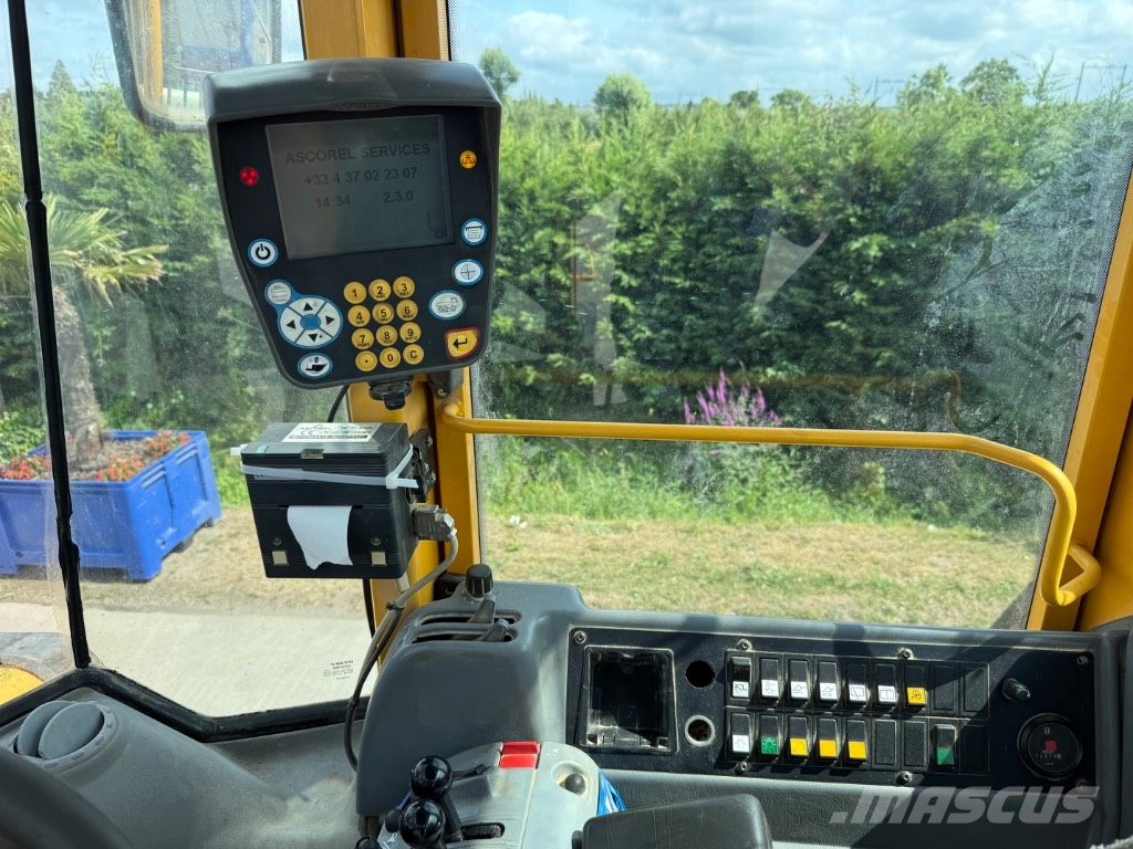 Volvo L 180 E Chargeuse sur pneus