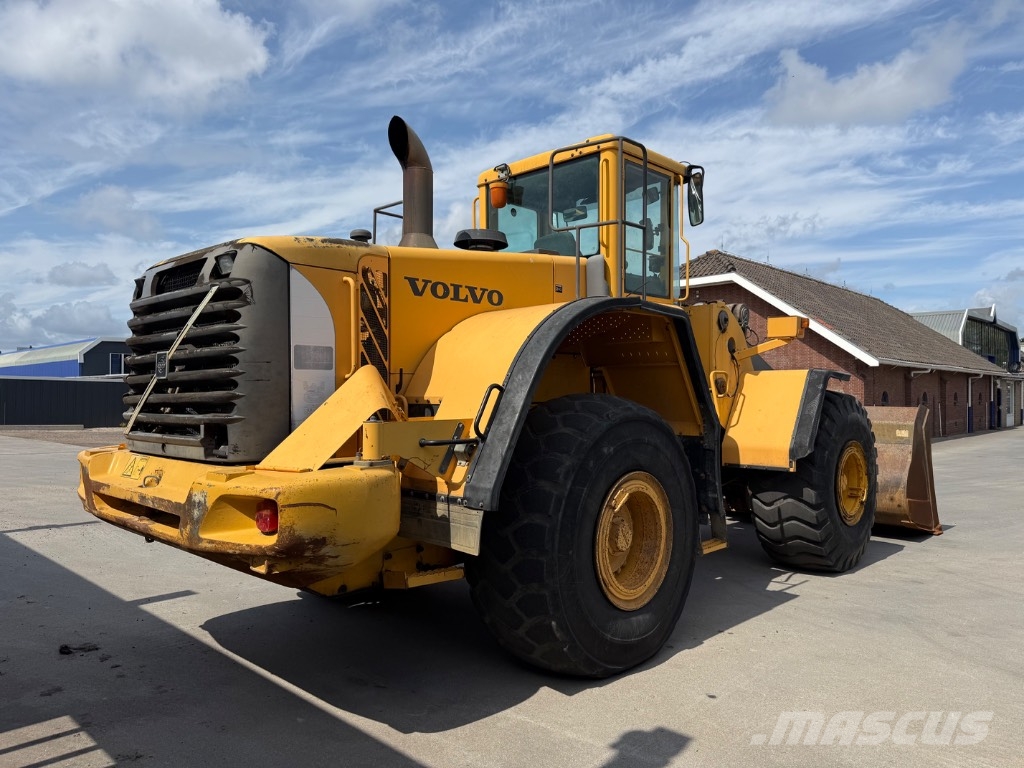 Volvo L 180 E Chargeuse sur pneus