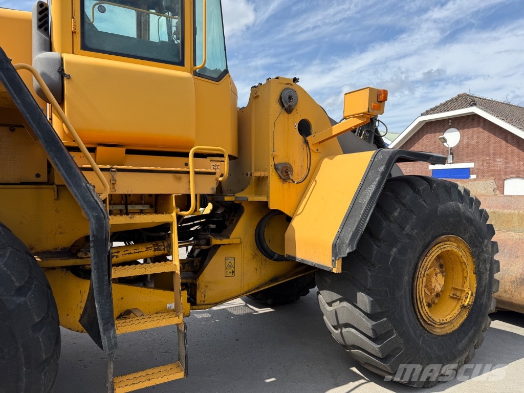 Volvo L 180 E Chargeuse sur pneus