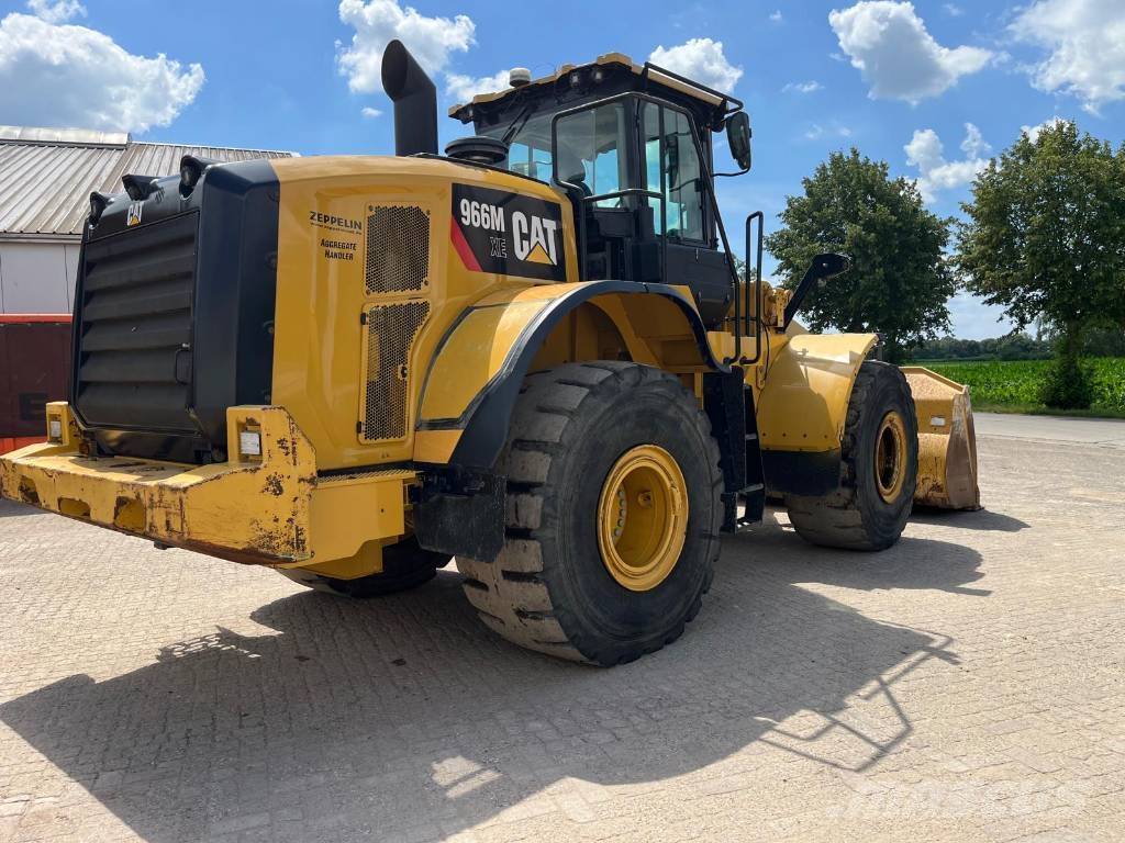 CAT 966 MXE Pale gommate