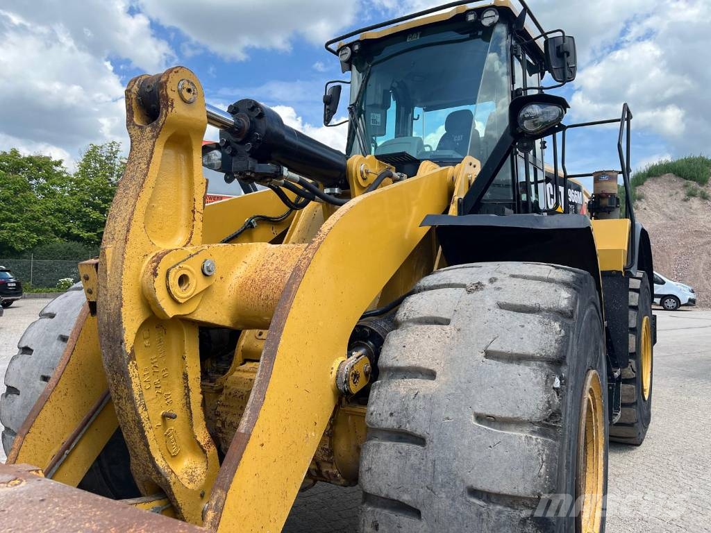 CAT 966 MXE Pale gommate