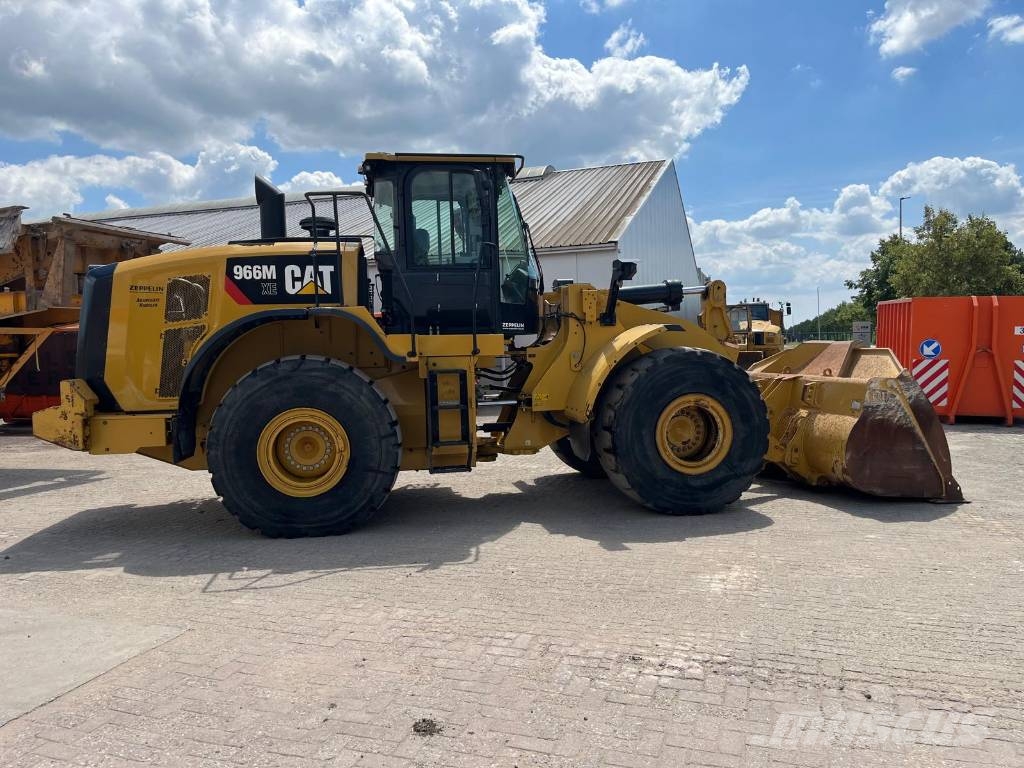 CAT 966 MXE Pale gommate