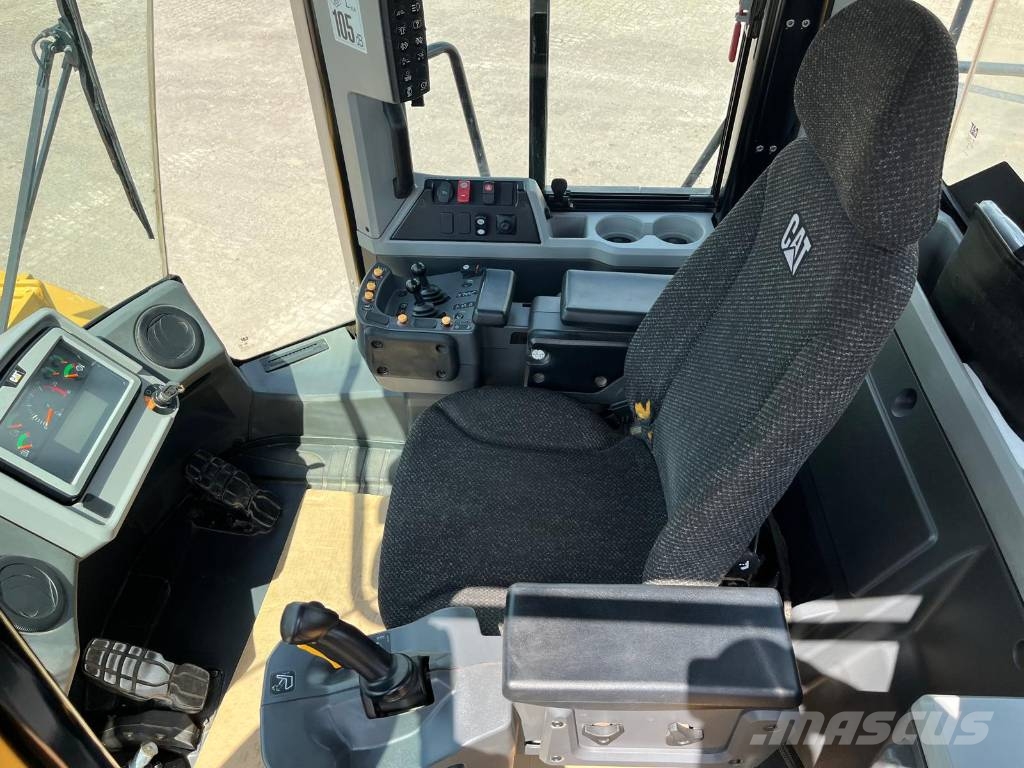 CAT 966 MXE Pale gommate