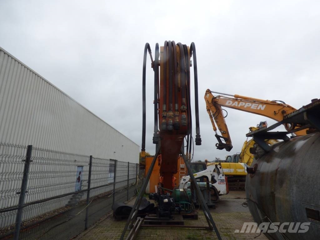 Liebherr hydraul. Longfront-Kettenbagger Long reach excavators