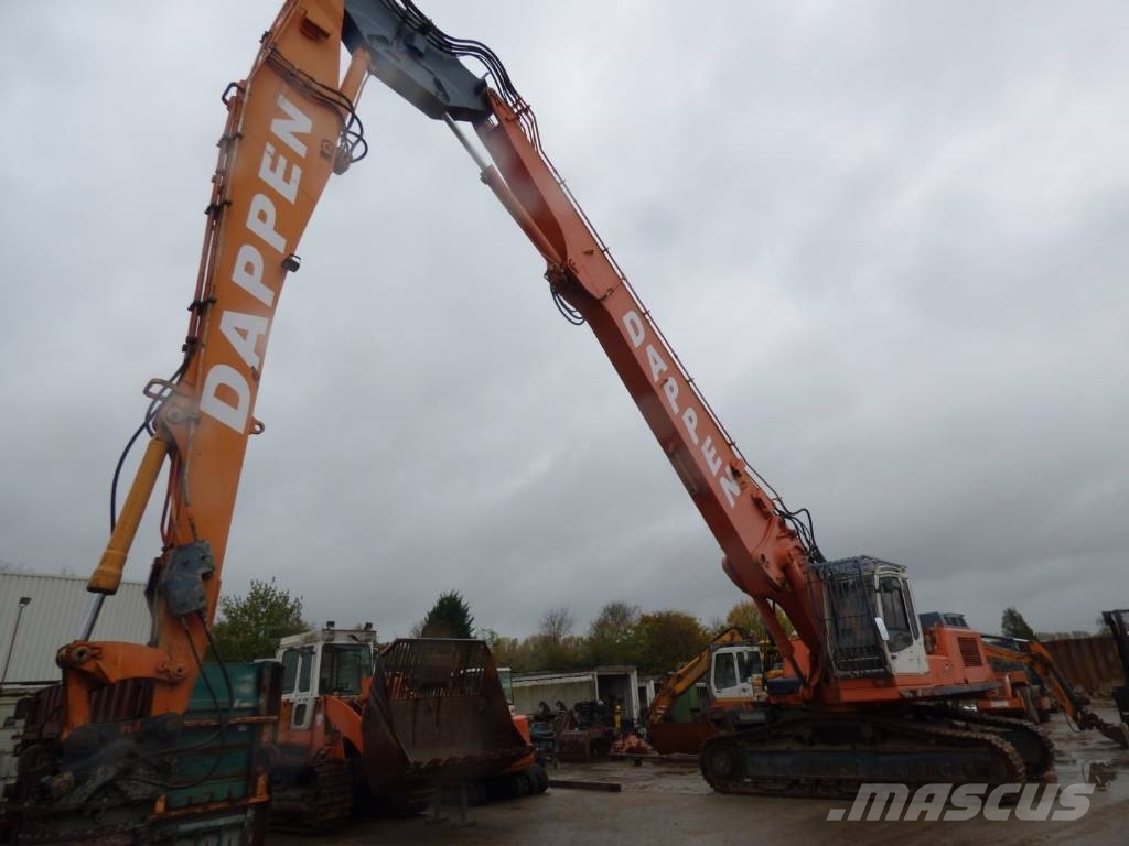 Liebherr hydraul. Longfront-Kettenbagger Long reach excavators