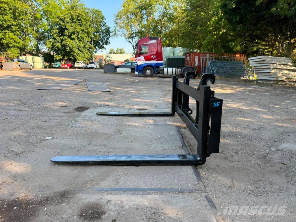 SE Equipment volvo palletforks 240cm wide! / palletvorken Δικράνες