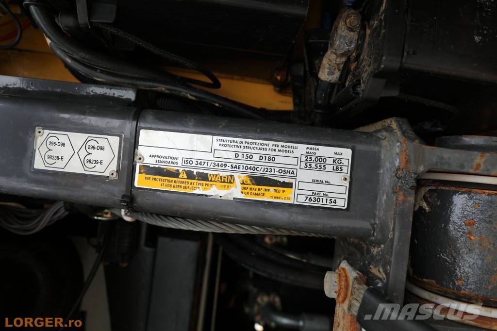 New Holland D 180 Rupsdozers