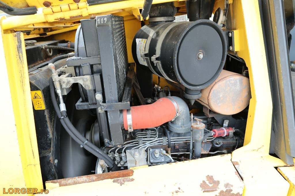 New Holland D 180 Rupsdozers