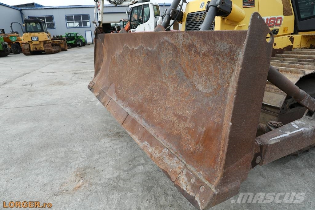 New Holland D 180 Rupsdozers