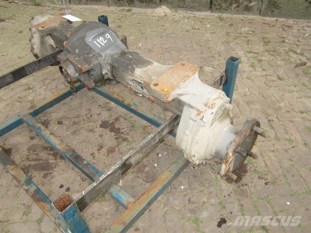 ZF AV-225 - Axle housing/Achskörper/Astrechter 차축