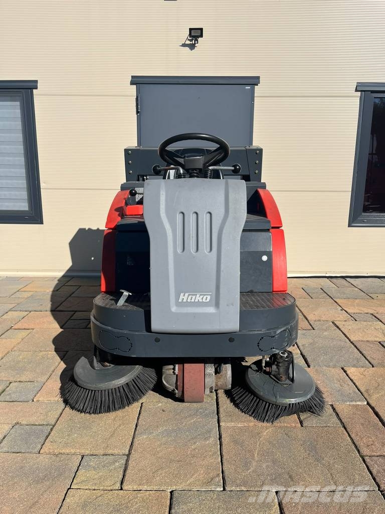Zamiatarka Hako P1500RH B1200RH B980 R Innenraumkehrmaschinen