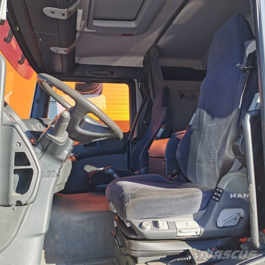 MAN TGL12.210BL 4x2, Manual Camion Fourgon