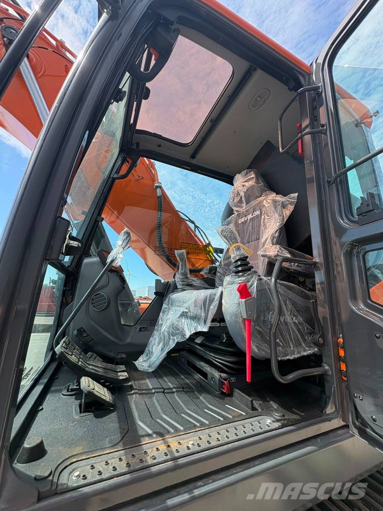 Doosan DX 225 LC-7M Crawler excavators