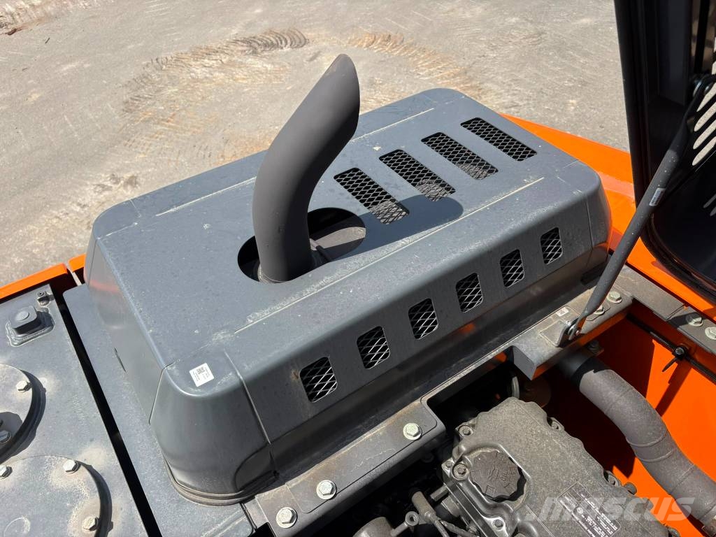 Doosan DX 225 LC-7M Crawler excavators