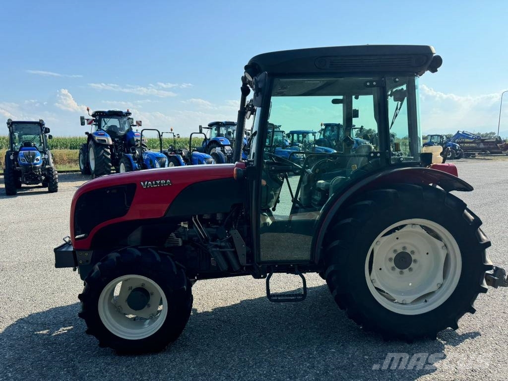 Valtra F95 Tractores