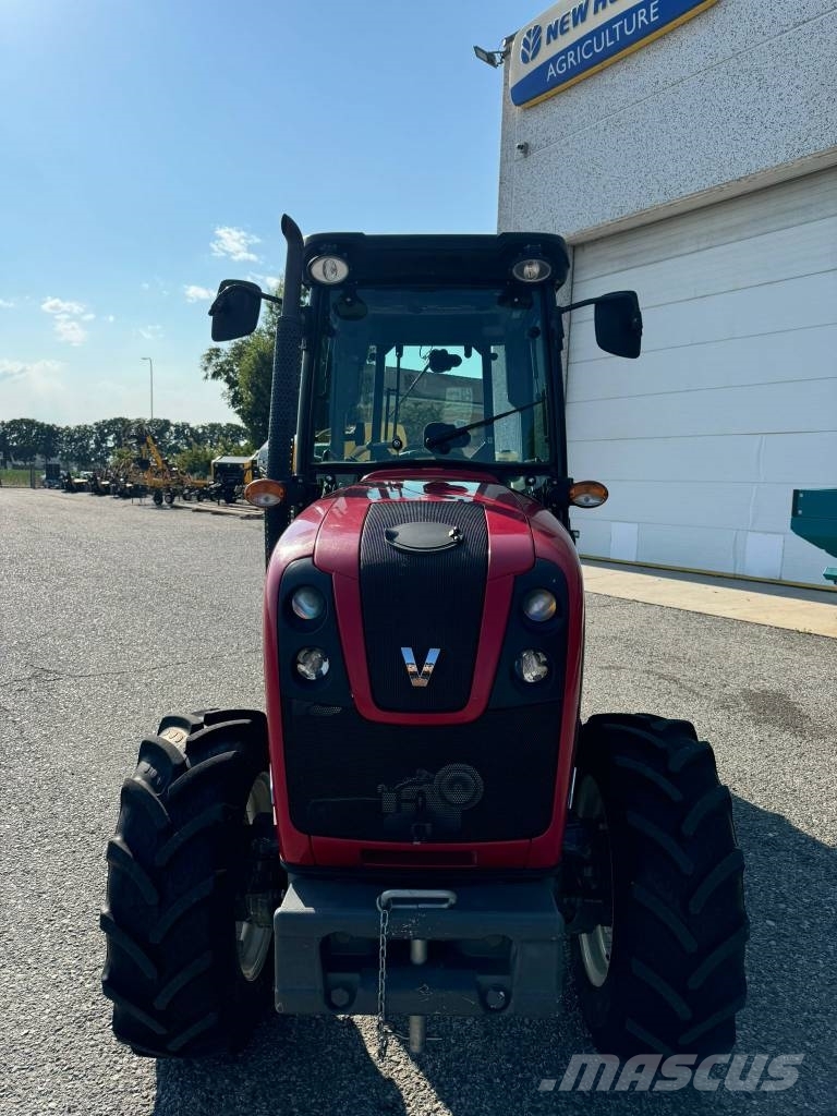 Valtra F95 Tractores