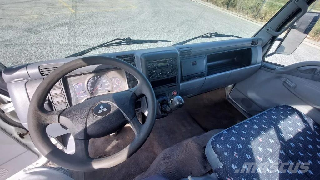Mitsubishi Canter FUSO H-D 6.5 TON GROSS. 皮卡车