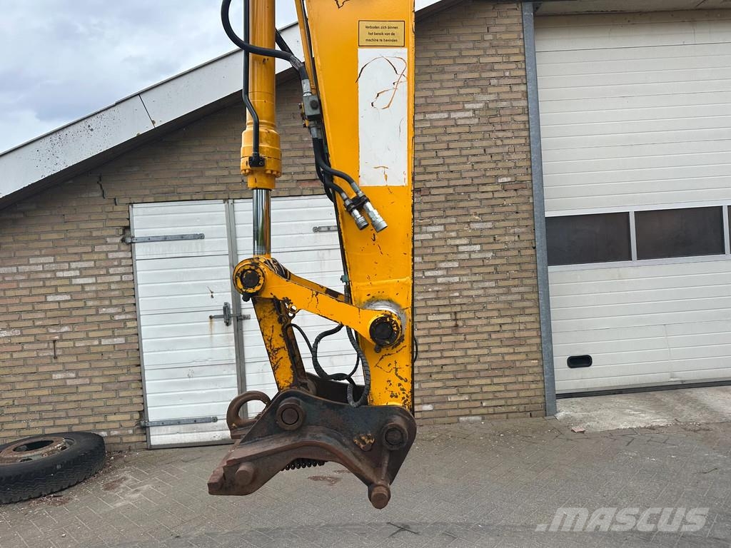 JCB JS130W Kolesové rýpadlá