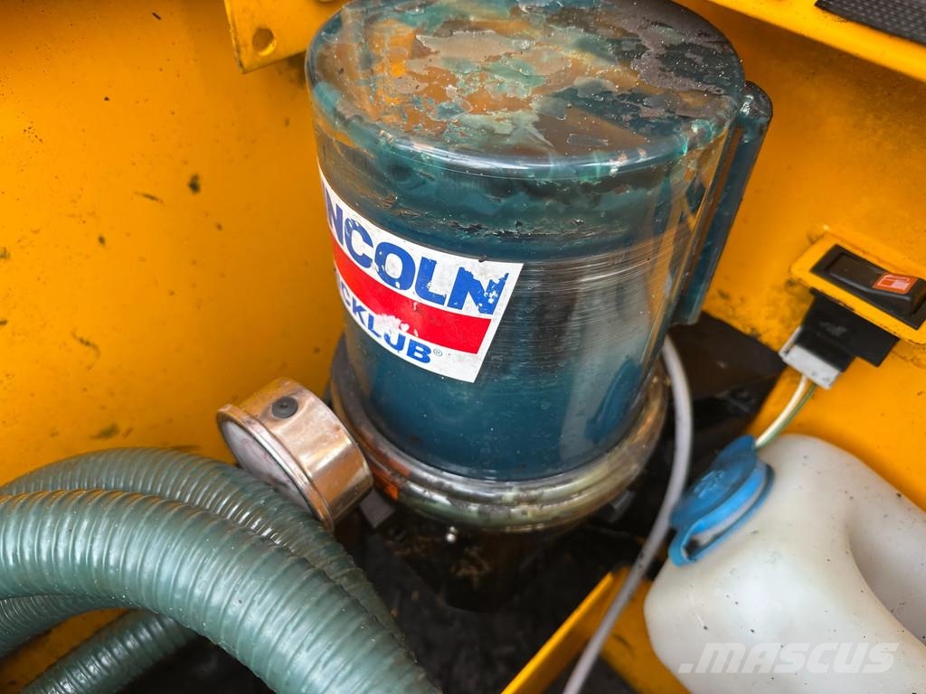 JCB JS130W Kolesové rýpadlá