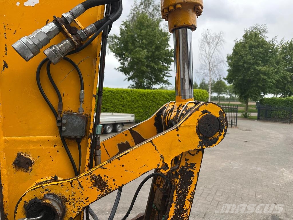 JCB JS130W Kolesové rýpadlá