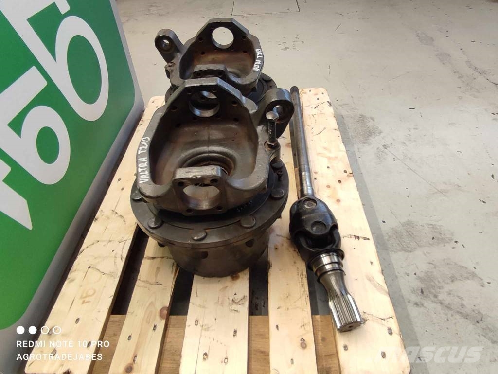 Valtra t213 portal axle complete Váltók