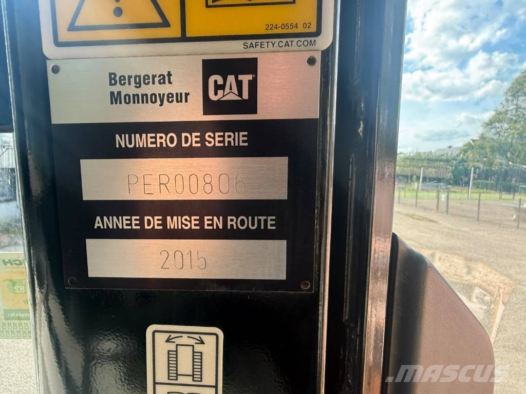 CAT D6N XL Buldožeri guseničari