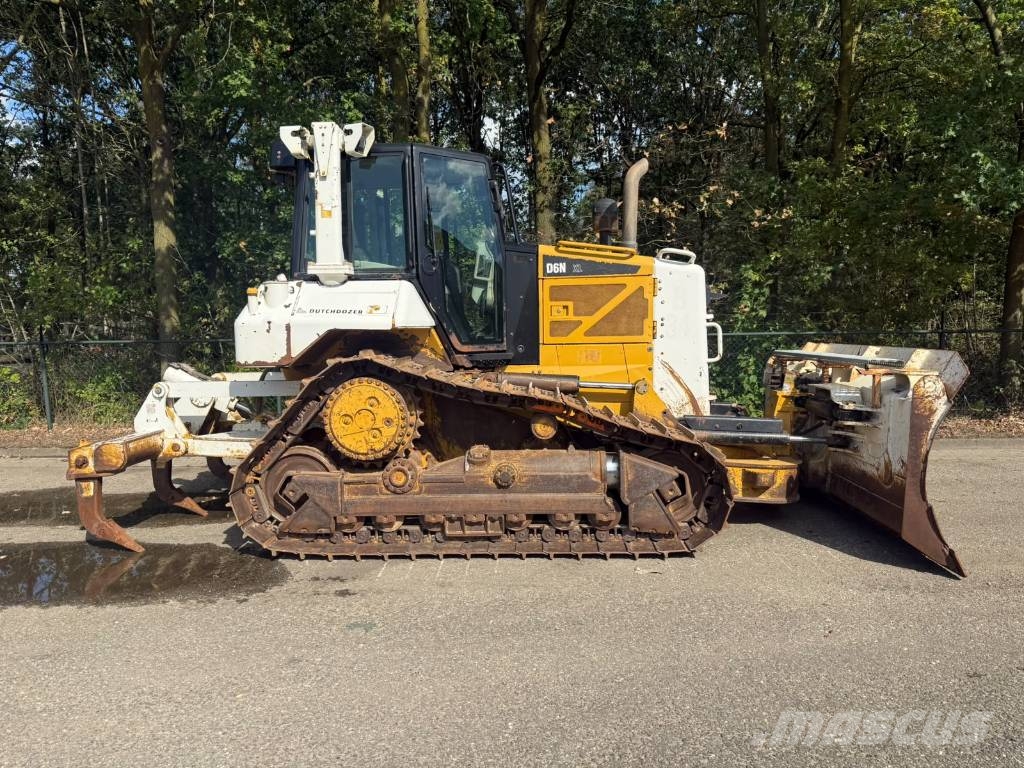 CAT D6N XL Buldožeri guseničari