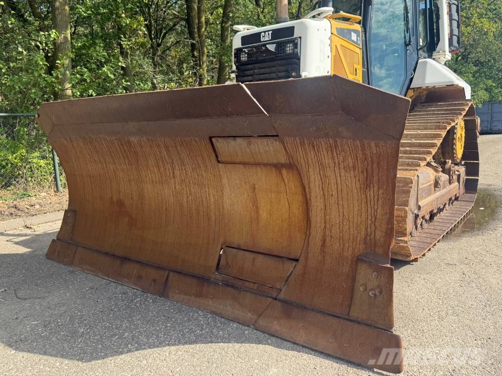 CAT D6N XL Buldožeri guseničari