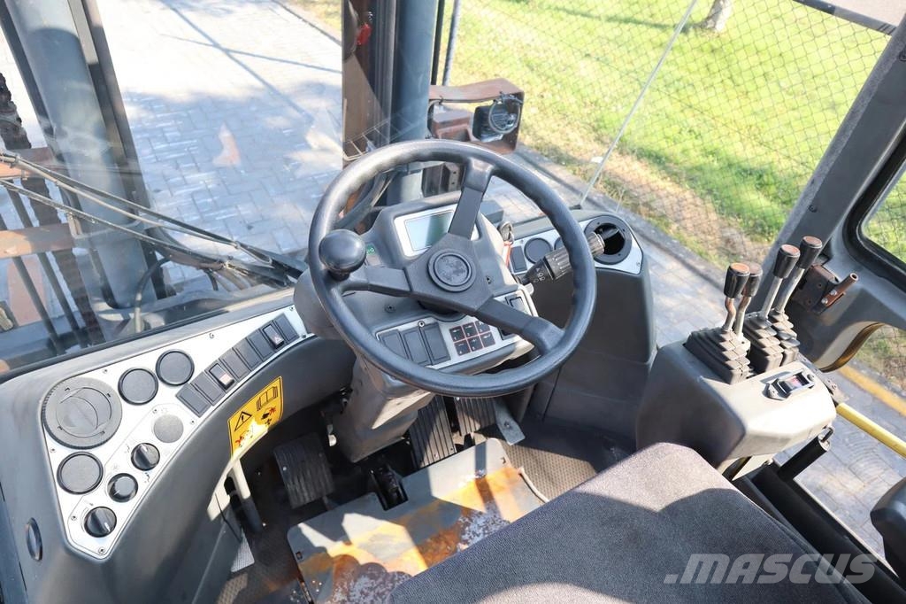 Kalmar DCE 70-6 HE | SIDESHIFT | SPREADER | 7 TON Chariots diesel