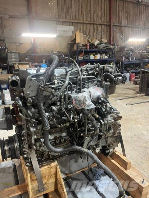 Isuzu 4HK1 Engines