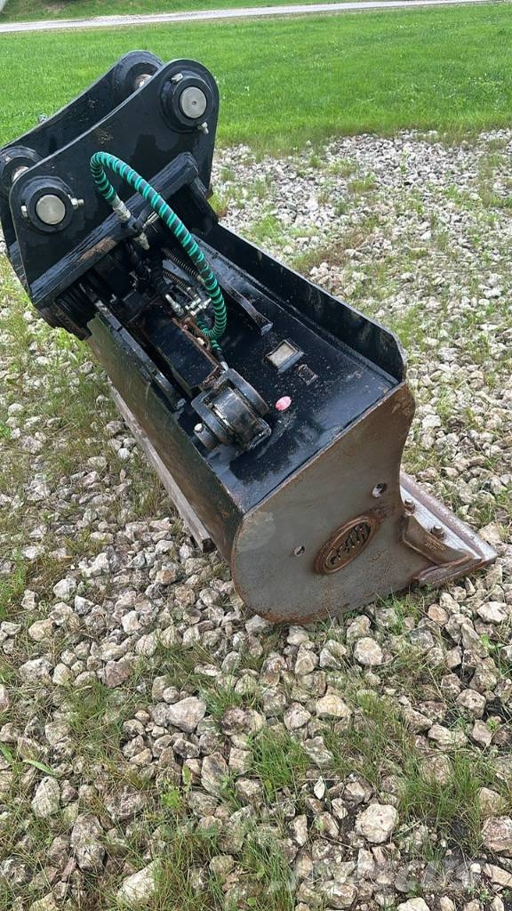 Develon DX 160 LC-7-HT حفارات زحافة
